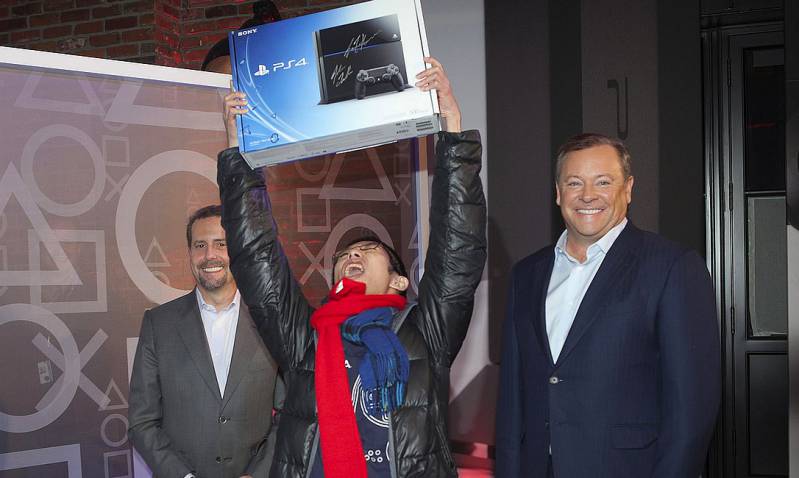 PS4: problemy z zakupem do... kwietnia?