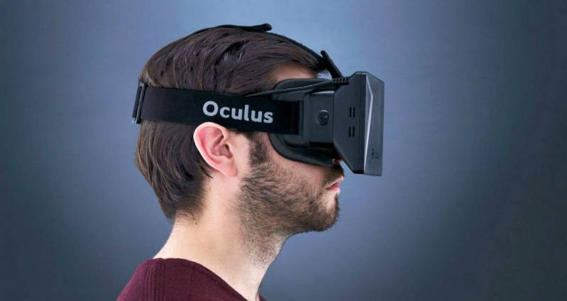 Oculus Rift – twórca wierzy, że za rok ludzie przekonają się do współpracy z Facebookiem