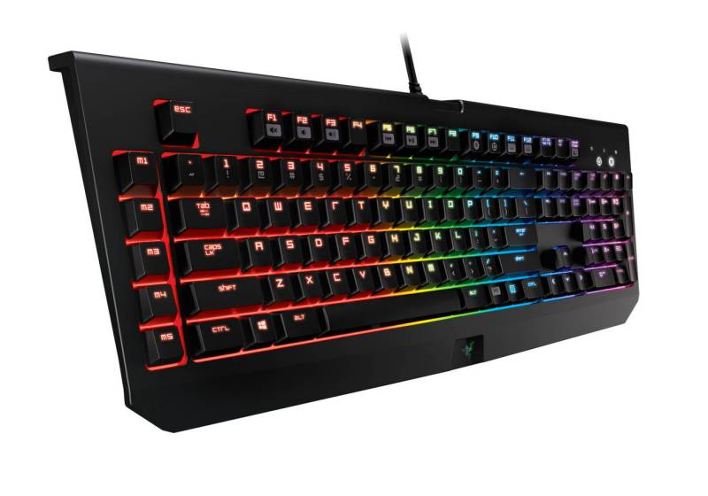 Razer prezentuje system podświetlenia akcesoriów Chroma oraz opaskę Nabu