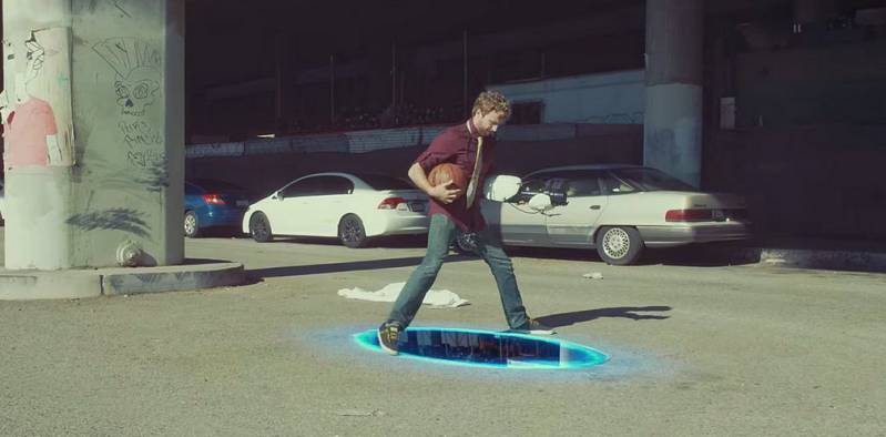 Portal gun nadaje się IDEALNIE do gry w kosza