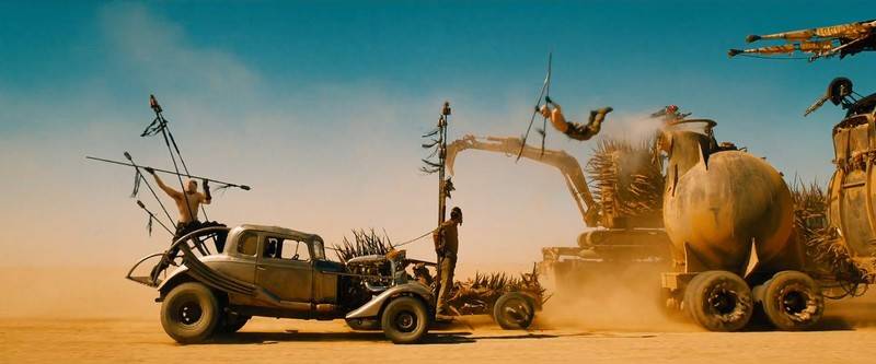 Gniewni ludzie przemierzają pustkowia – nowy Mad Max okiem fana