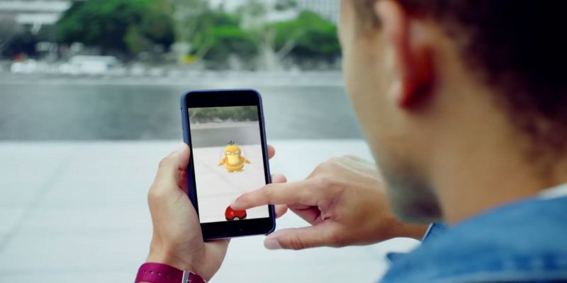 Pokemony cieszą się większym zainteresowaniem niż Facebook!
