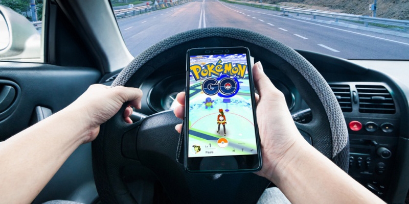 Pochłonięty grą trener Pokemonów został sprawcą wypadku ze skutkiem śmiertelnym