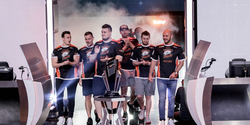 Virtus.pro z miesiąca na miesiąc coraz wyżej w rankingach hltv