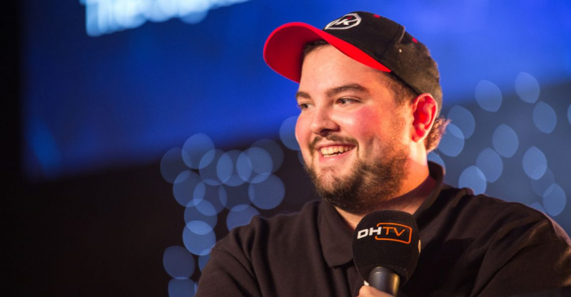 Counter-Strike: Hiko nie potrzebuje celownika, aby wygrać rundę w pojedynkę