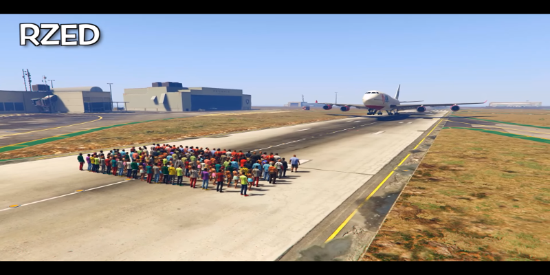 GTA V: kto wyjdzie cało ze starcia 100 osób z Boeingiem 747?