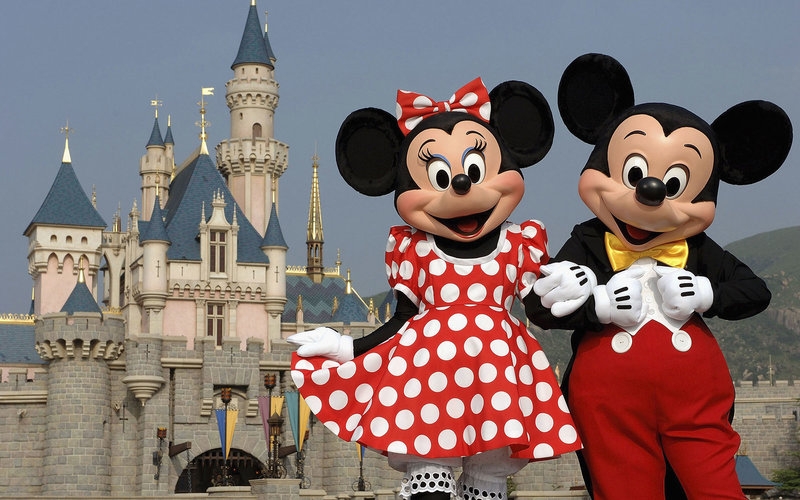 Disney rozwiązuje umowy z kolejnymi YouTuberami!