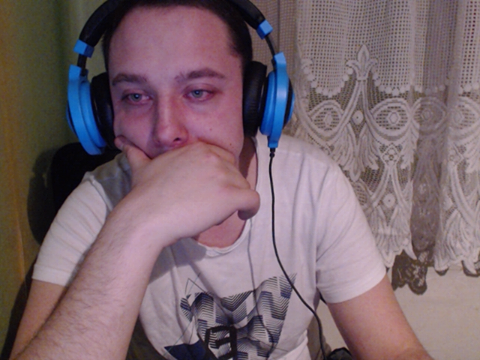 Polski streamer po rozpaleniu ogniska został wyrzucony z mieszkania