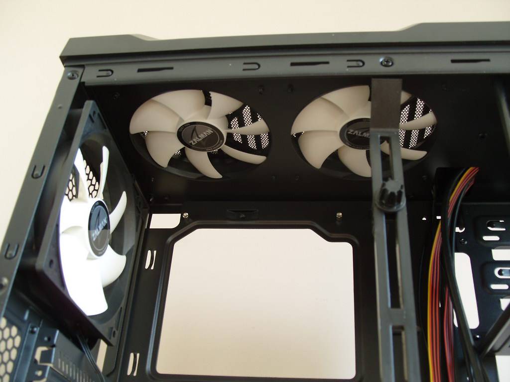 Корпус zalman z3