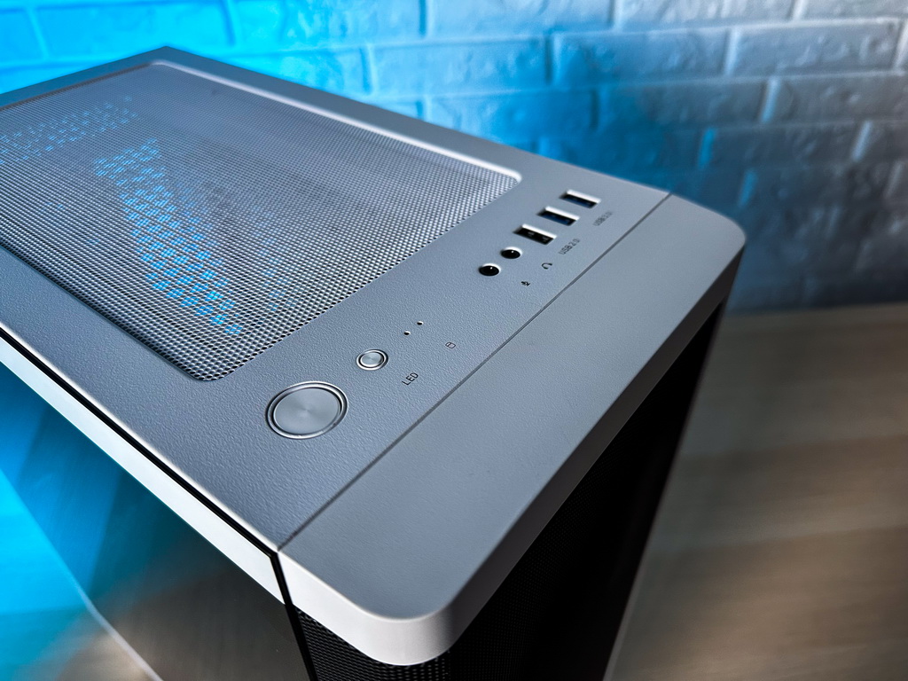 zalman m4 white
