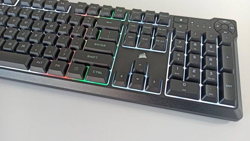 Test klawiatury Corsair K55 Core