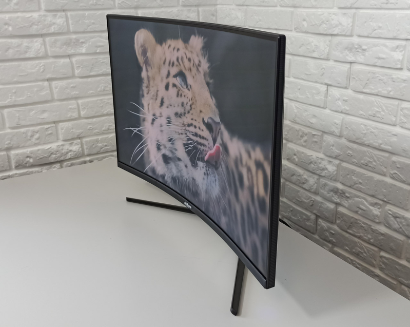 Test monitora Dahua LM32-E230C