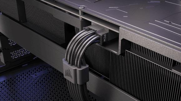 CORSAIR wprowadza na rynek przewód ThermalProtect PCIe 5.1 600 W 12V-2x6 do ochrony kart graficznych przed przegrzaniem: ThermalProtect 12V-2x6 PR Image01
